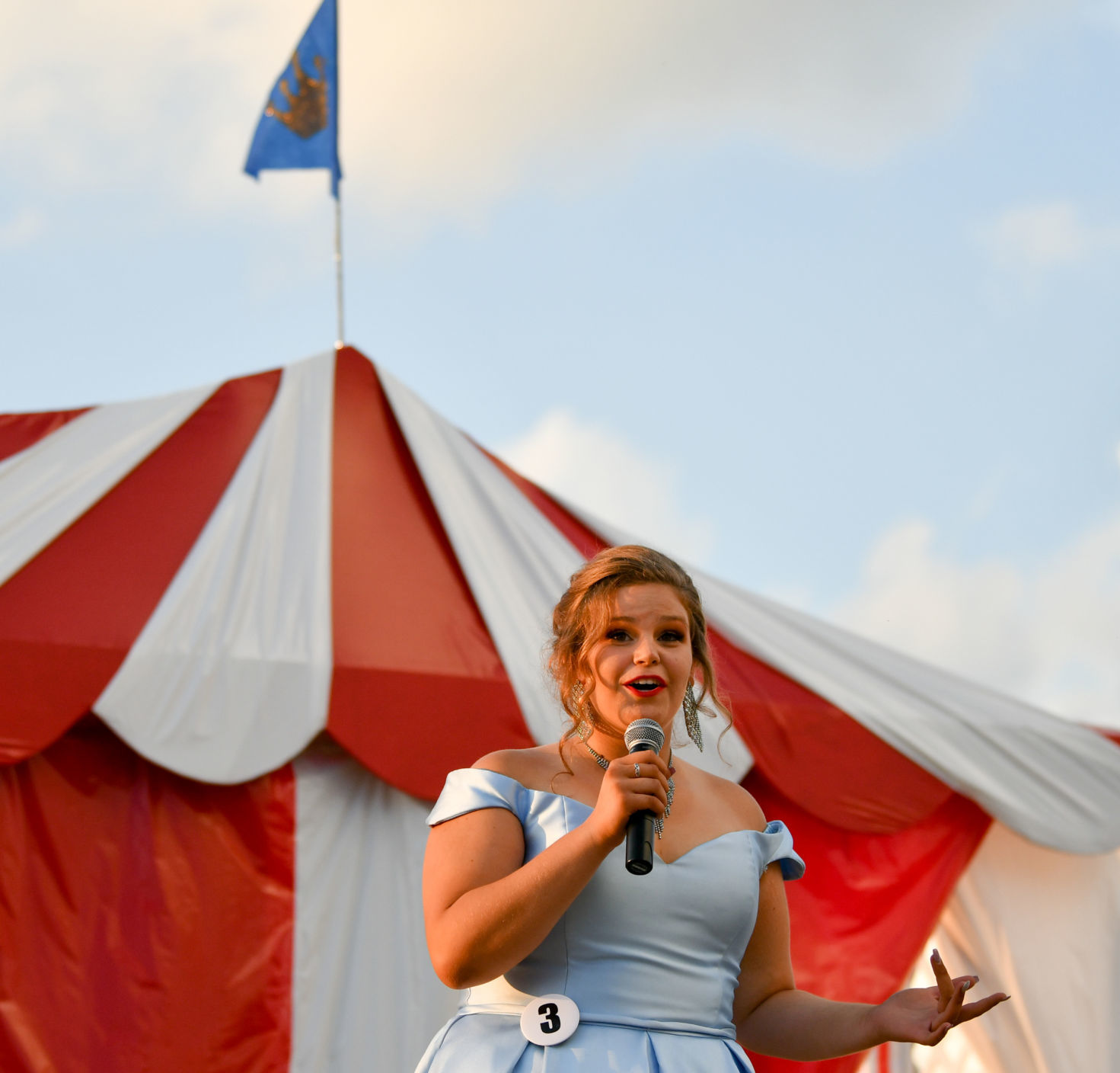 070919-mda-nws-mercerfairqueen-042a.jpg